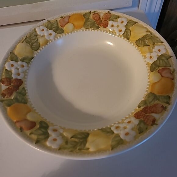 Metlox Set of Two Bowls - Picture 4 of 7